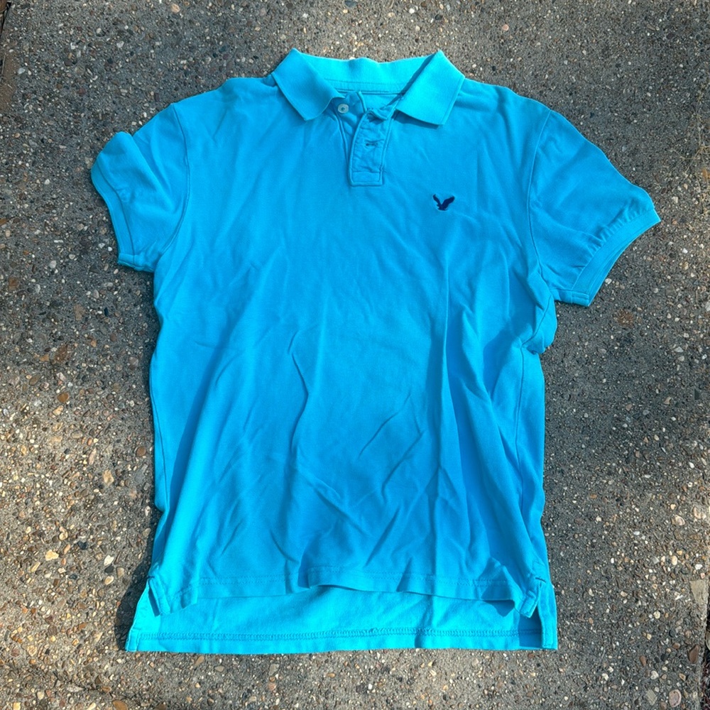 American Eagle short sleeve polo style shirt